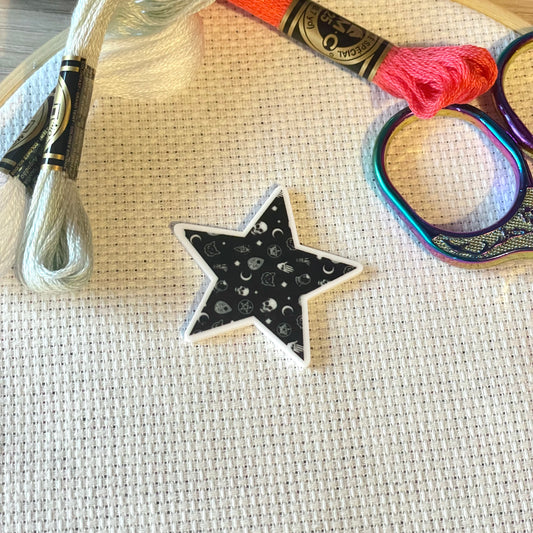 Spooky Star Needle Minder