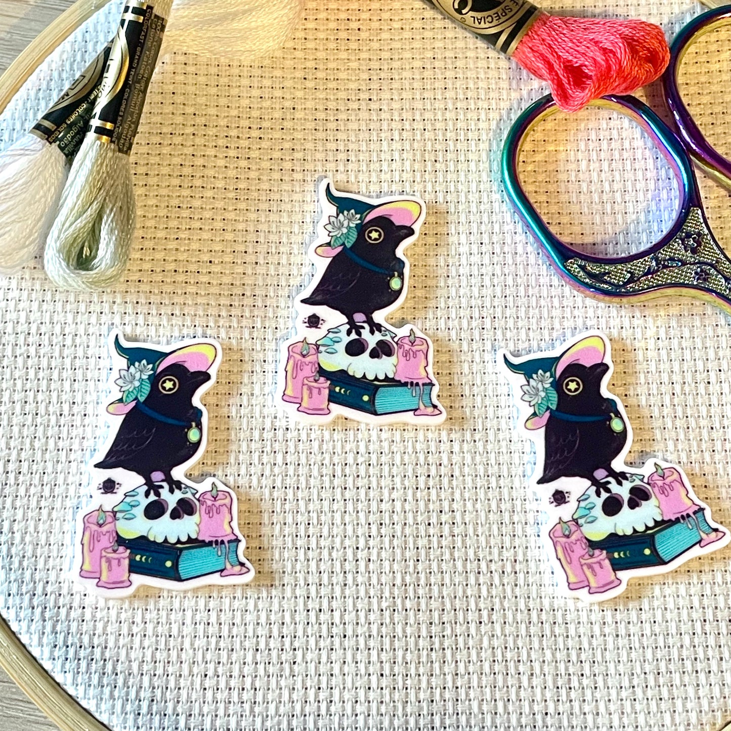 Book Crow Needle Minder