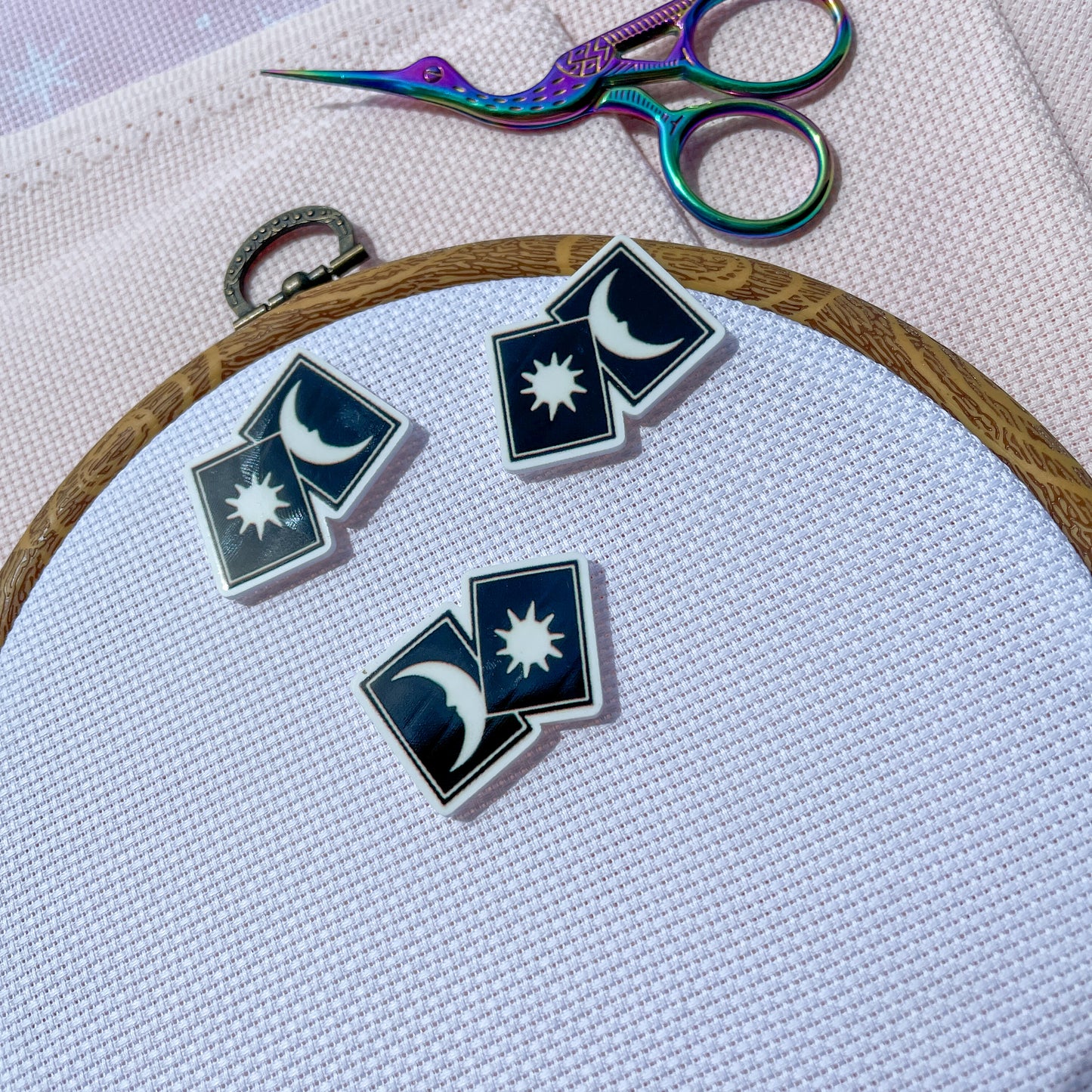 Cards Needle Minder